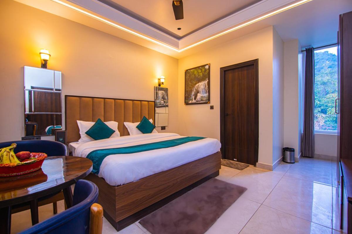 Hotel Lords Valley Rishīkesh Esterno foto