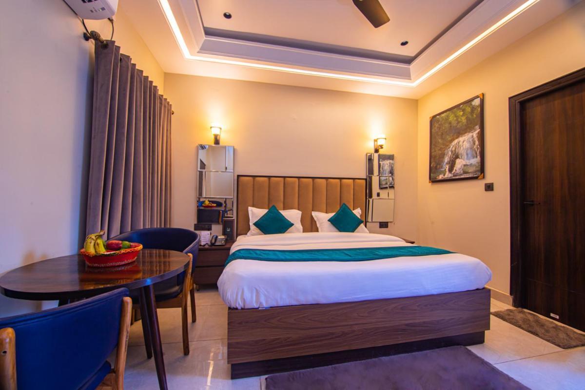 Hotel Lords Valley Rishīkesh Esterno foto