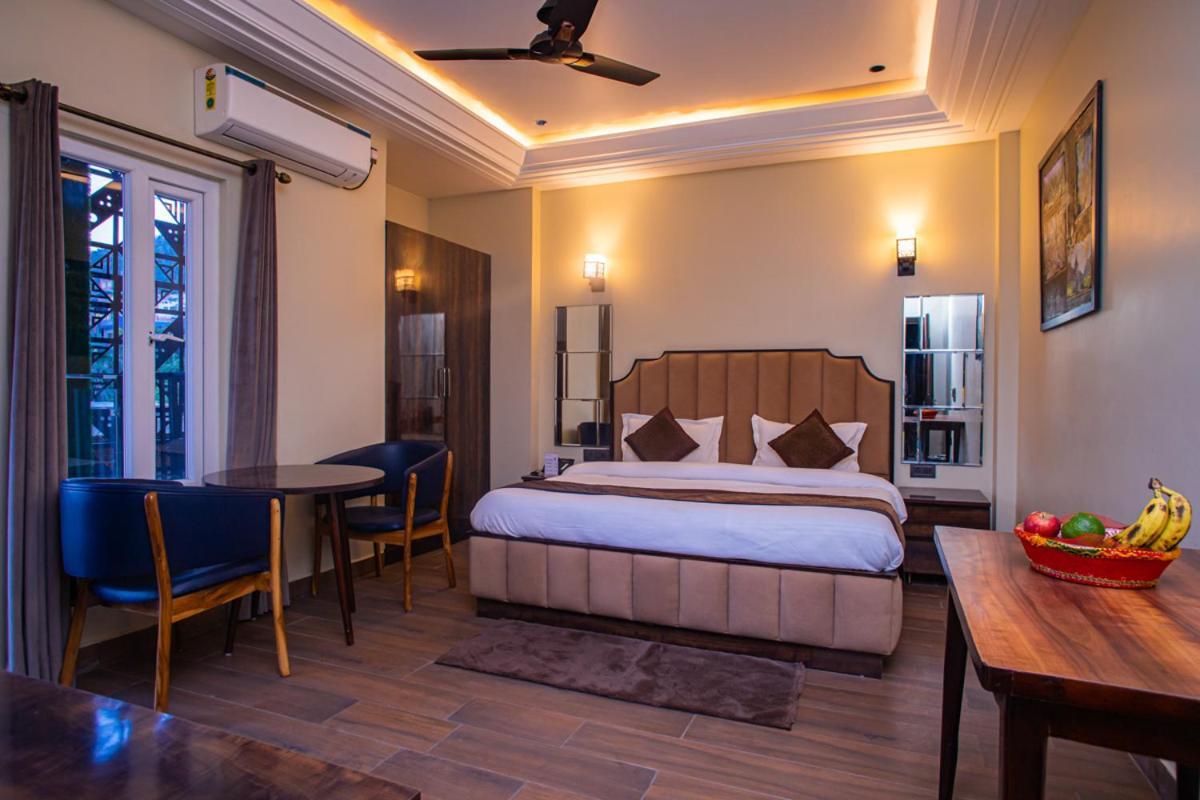 Hotel Lords Valley Rishīkesh Esterno foto